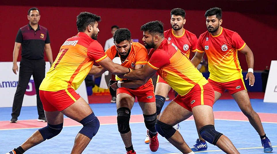 कबड्डी का बहीखाता: 18-27, स्प्लिट शीट और वो महिला लीग जिसकी तारीख कभी नहीं आई